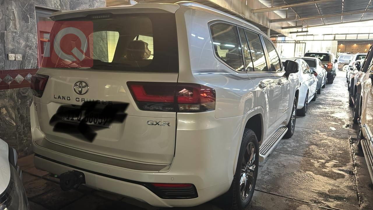 تويوتا لاندكروزر